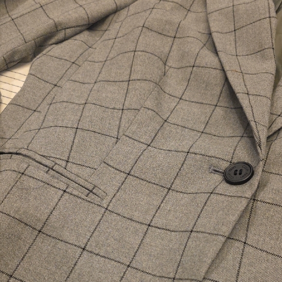 Calvin Klein Women's Gray Checkered Blazer - Picture 3 of 7